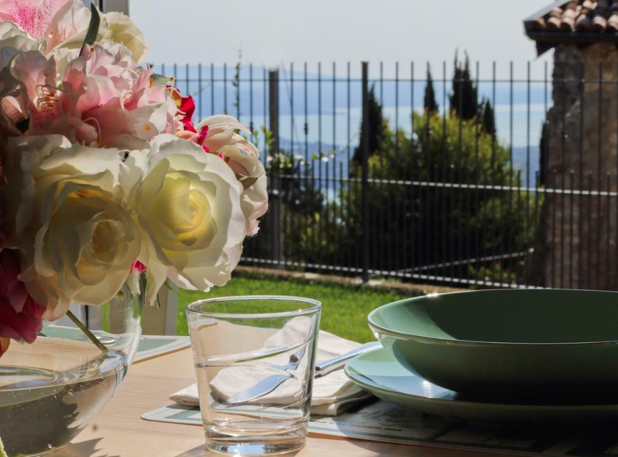 La Cornice Sul Garda - Your Home Villanuova sul clisi Bagian luar foto